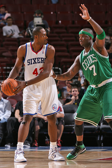 接球完成致 接球完成致